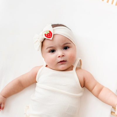 APPLIQUE KNOT HEADBAND: oatmeal/strawberry