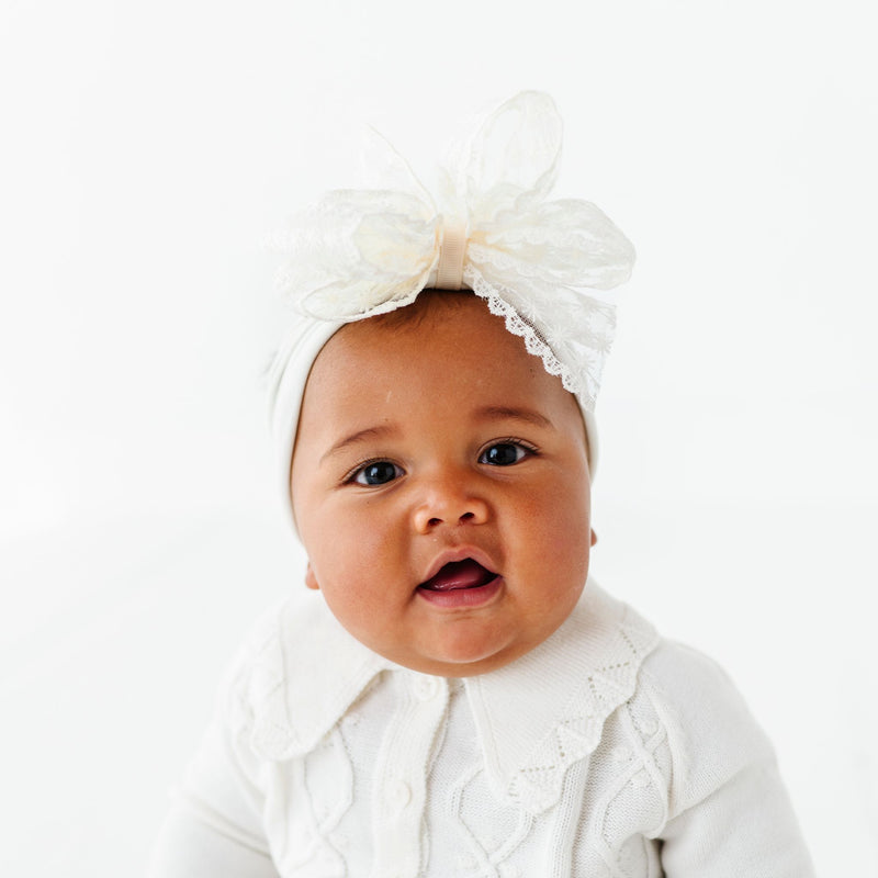 CLASSIC BOW: ivory daisy