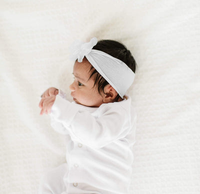 CLASSIC PEARL SMALL: white-Baby Bling Bows